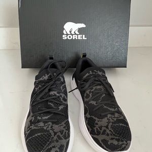 Women shoes/sneakers